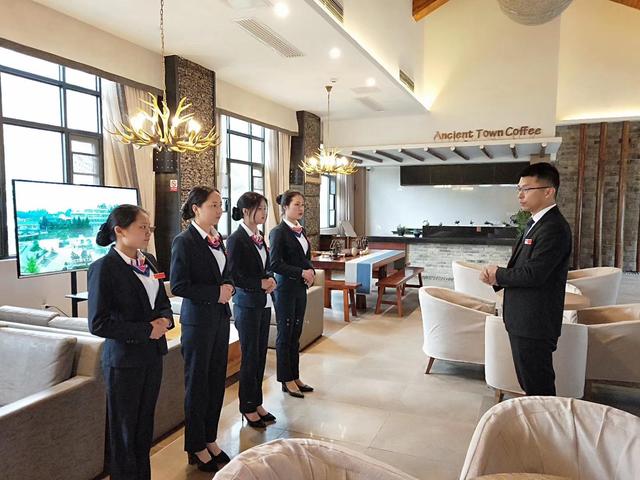 朱砂古鎮(zhèn)景區(qū)酒店管理中心前臺系統(tǒng)錄入專項培訓(xùn)會議紀要